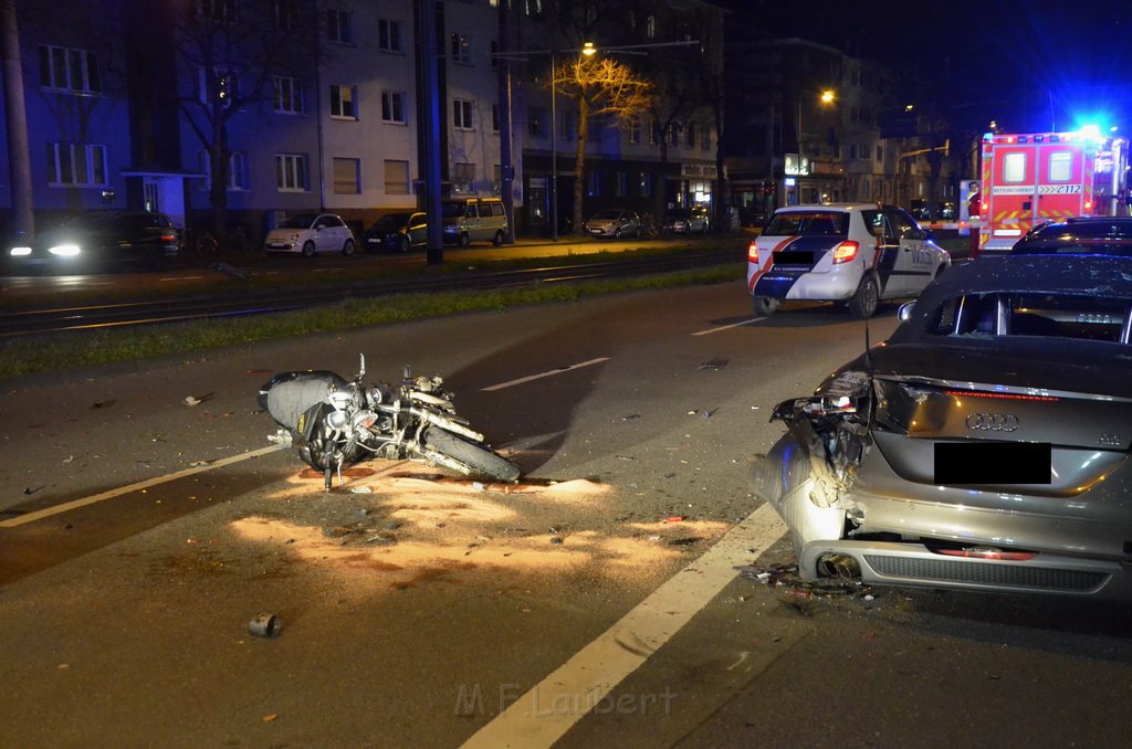 VU Krad gegen PKW Koeln Braunsfeld Aachenerstr P005.JPG - Miklos Laubert